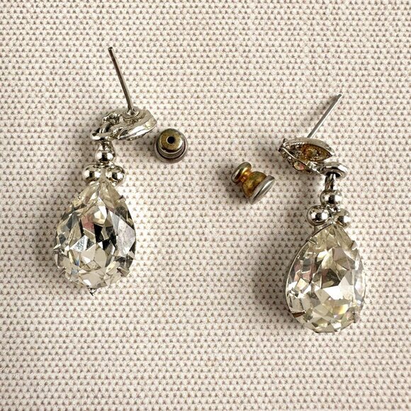 Art Deco Style Tear Drop Clear Rhinestone Earrings With Leaf Accents For Pierced - Picture 4 of 9